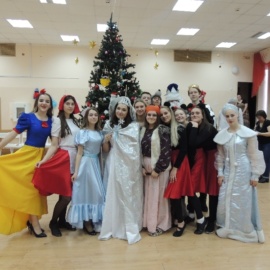 Новогодние утренники в начальной школе!