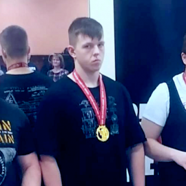 Борнеман Игорь (11А класс) победил в Чемпионате Искитима и Искитимского района «Стальной жим» по жиму лёжа