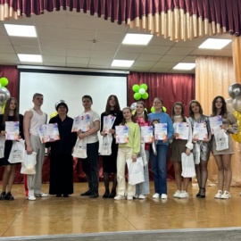 Обучающиеся школы стали лауреатами городского конкурса на английском языке «Весь мир поёт»!